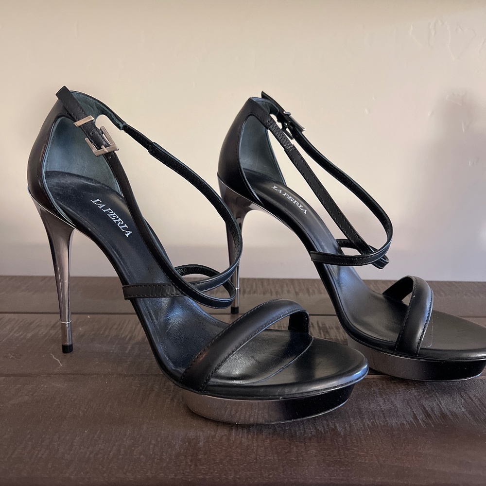 La Perla Julia Haart platform heels nwot size 8